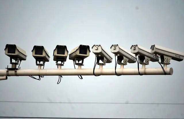 Monitoramento de celulares durante a pandemia